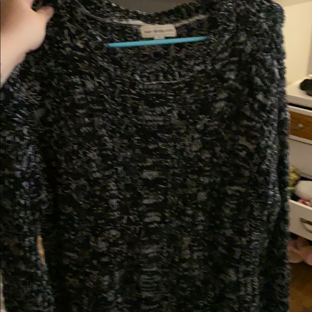 Sweater - Picture 2 of 2